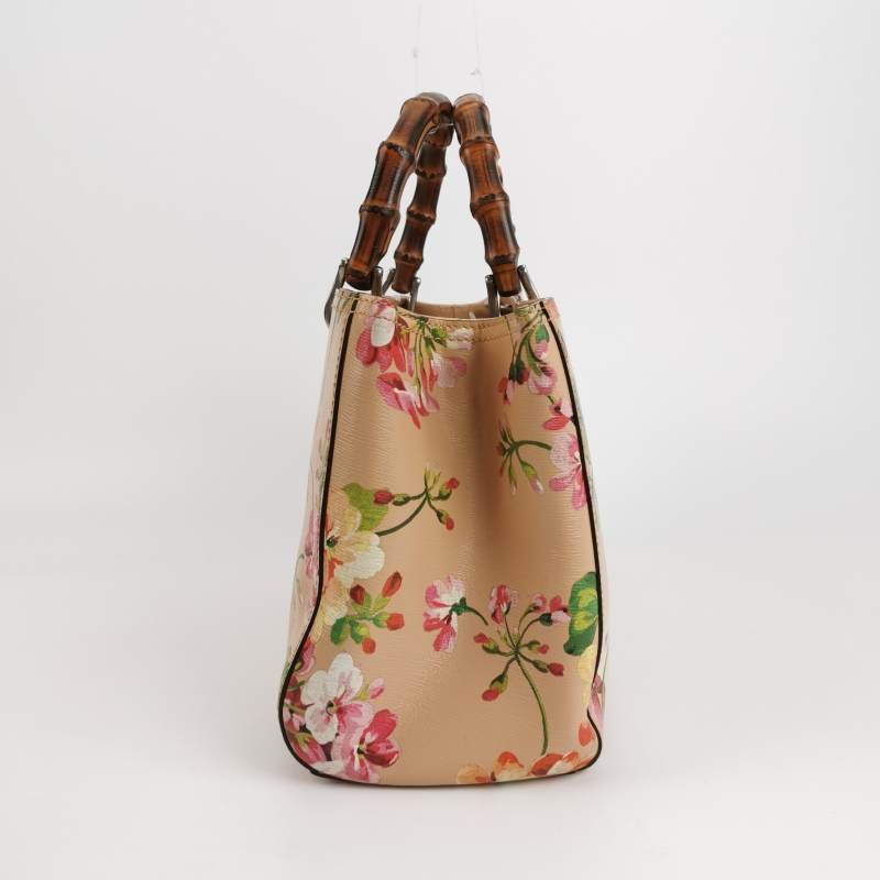 Gucci Bamboo Shopper牛皮花卉圖案字母logo竹節手柄斜挎包-2