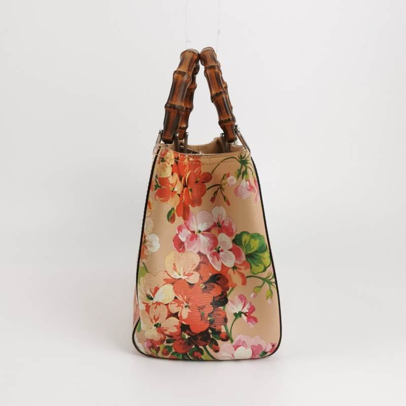Gucci Bamboo Shopper牛皮花卉圖案字母logo竹節手柄斜挎包-3