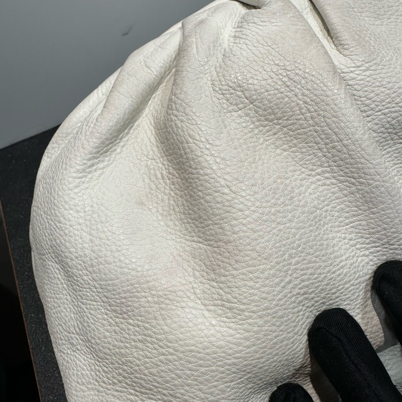 Miu Miu 白色全皮手提包肩背包-12