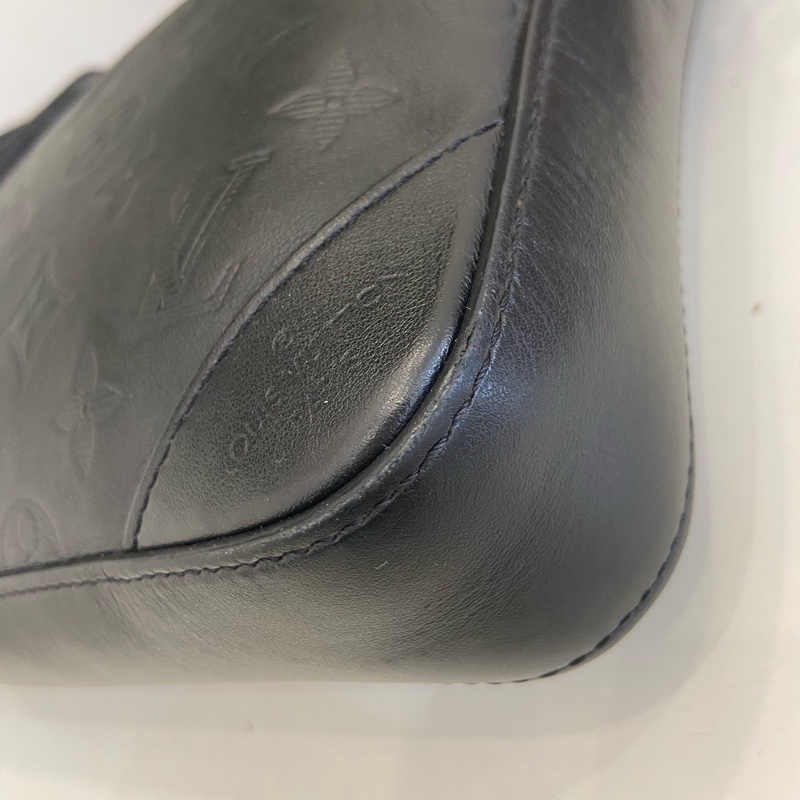 LV 全皮黑色壓紋男士二合一郵差包 尺寸約25*20cm。-6