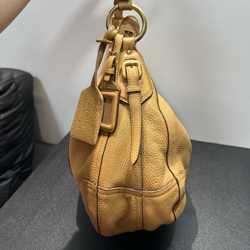Prada 奶茶色牛皮 hobo 肩背包-4