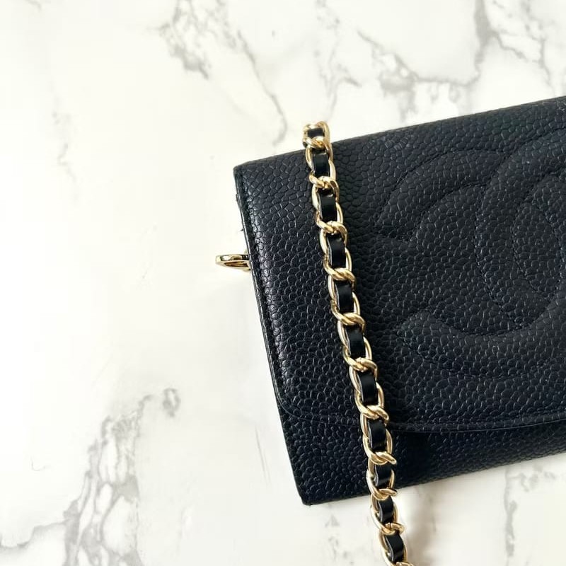 【LA LUNE】中古Chanel黑色魚子醬斜背包 單肩包 小包 中夾 皮夾 側背包-6