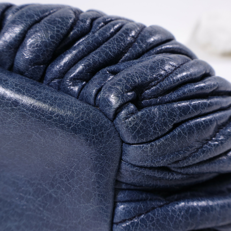 Miu Miu 牛皮皮革Chain Shoulder金扣鏈帶肩背袋-9