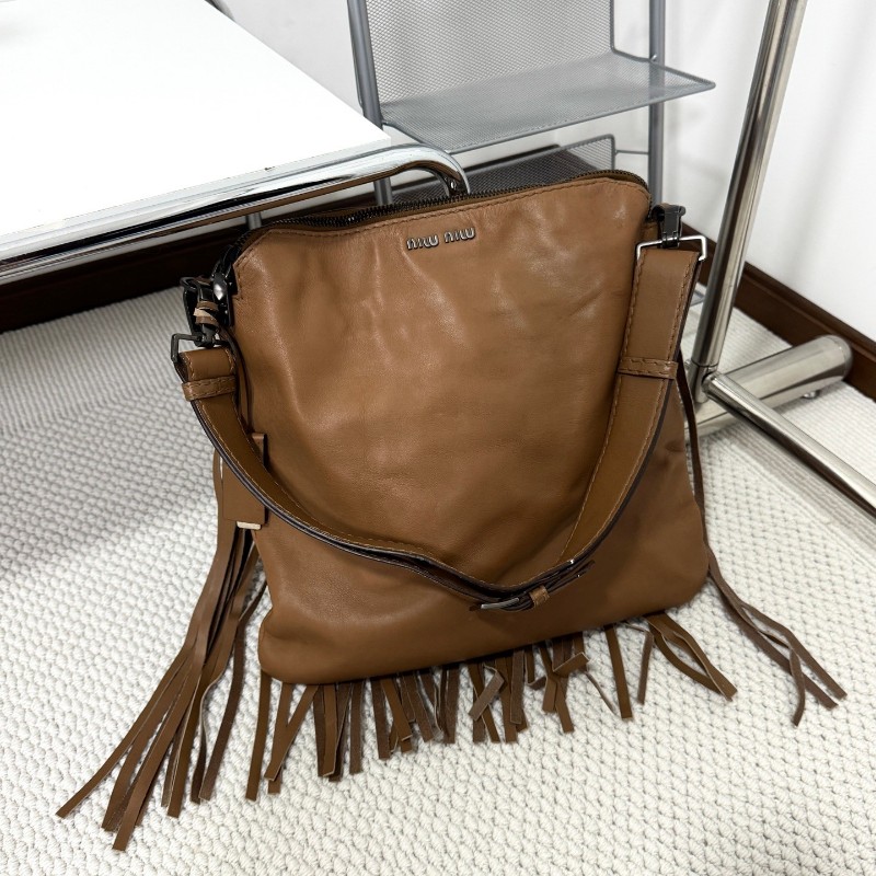 MIUMIU 棕色流蘇稀有款肩背包 斜背包-4