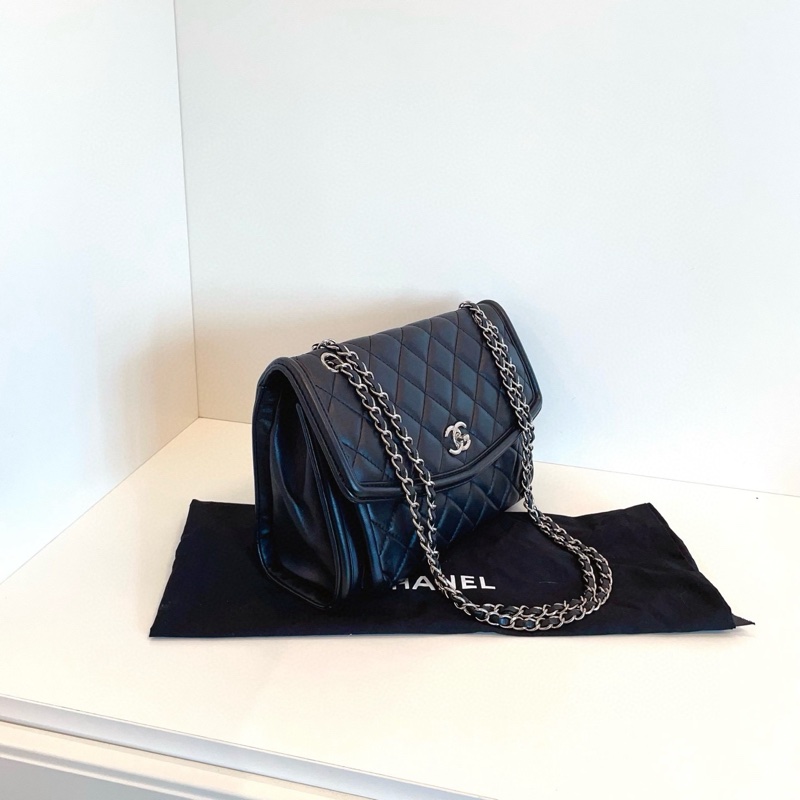 Chanel 中古 口蓋包 郵差信封包 黑銀羊皮 底長約29cm-1