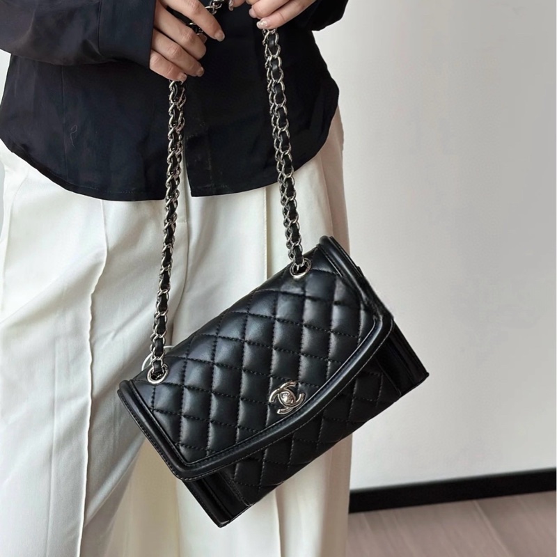 Chanel 中古 口蓋包 郵差信封包 黑銀羊皮 底長約29cm-3