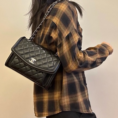 Chanel 小號 翻蓋郵差包 黑銀菱格紋斜挎單肩鏈條包 20開 尺寸約23x16