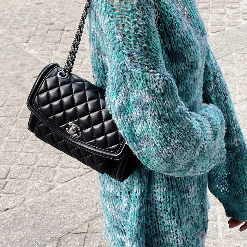 Chanel 小號 翻蓋郵差包 黑銀菱格紋斜挎單肩鏈條包 20開 尺寸約23x16-9