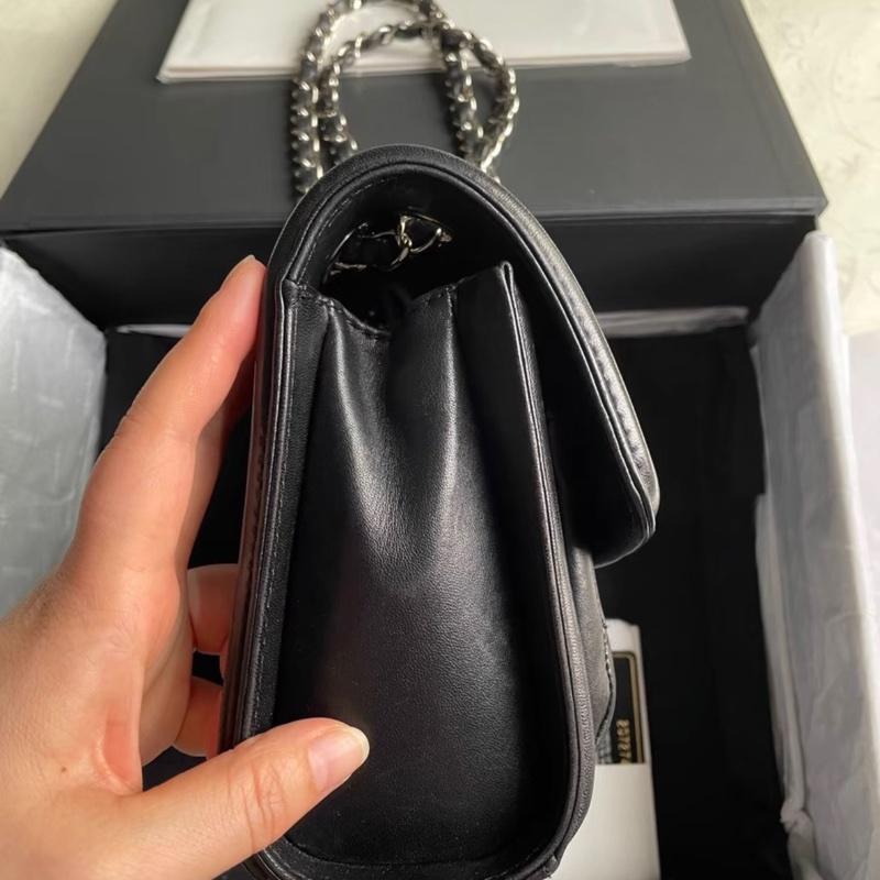 Chanel 小號 翻蓋郵差包 黑銀菱格紋斜挎單肩鏈條包 20開 尺寸約23x16-6
