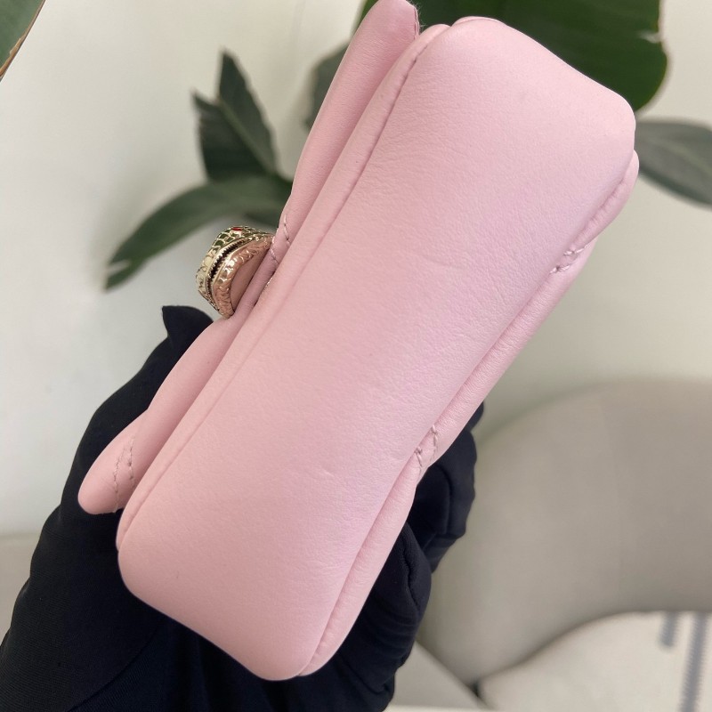 Bvlgari Serpenti Cabochon 櫻花粉色迷你棉花糖蛇頭包-4