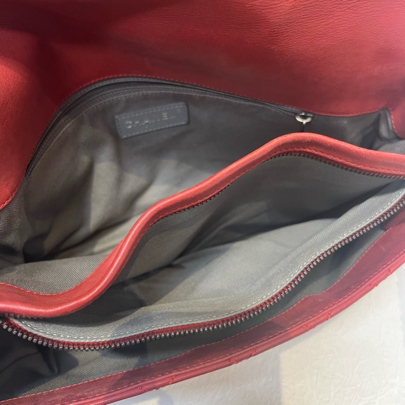 Chanel 紅色鏈條包 翻蓋銀扣 復古做舊logo 單肩包 底長約30cm-5