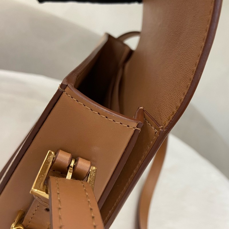 Burberry 焦糖色Grace 斜背包肩背包-14