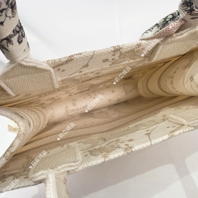 莉亞精品♡Dior 蝴蝶刺繡小號托特 白金 二手-12