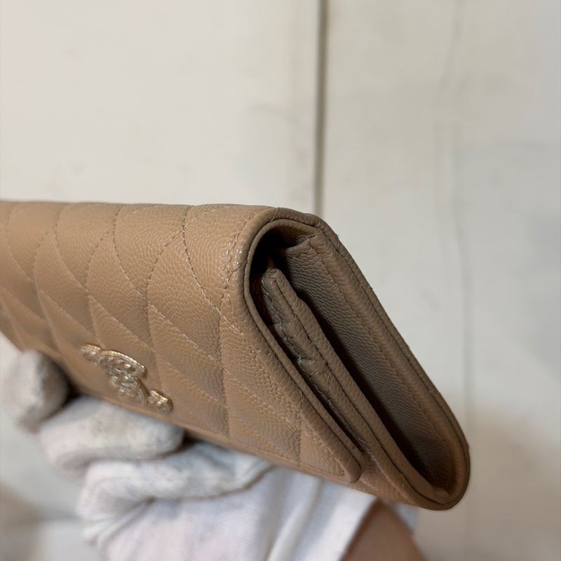 #全新閒置 #配件齊全 香奈兒荔枝皮奶茶金扣中長夾✨-3