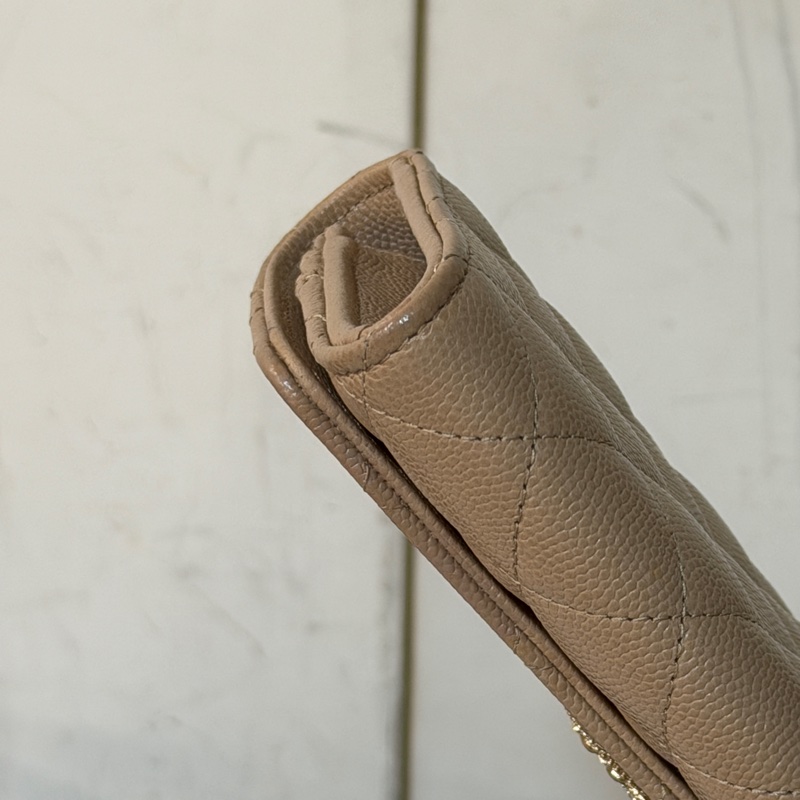 #全新閒置 #配件齊全 香奈兒荔枝皮奶茶金扣中長夾✨-4