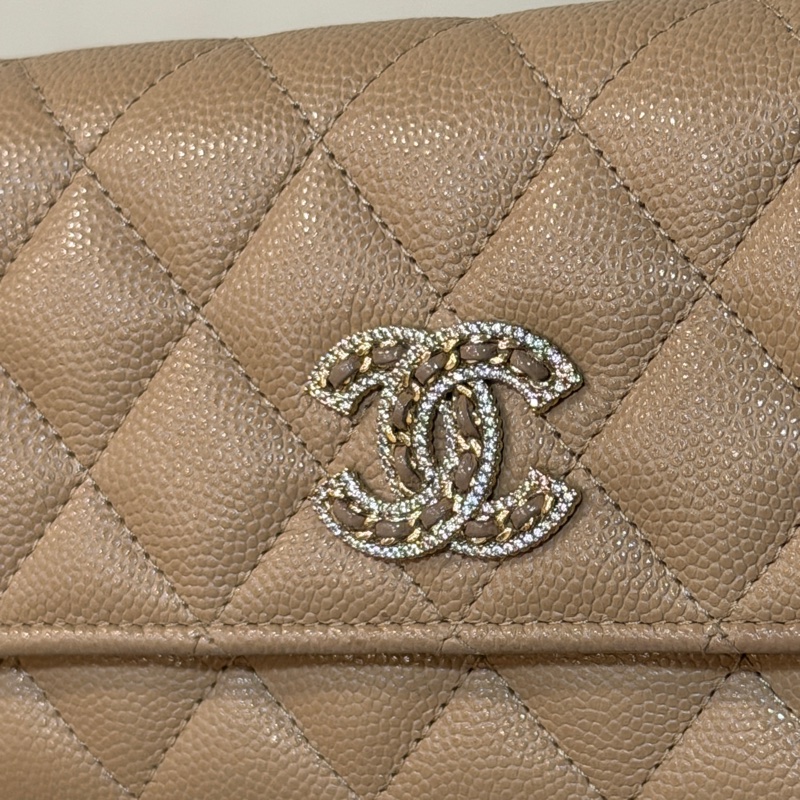 #全新閒置 #配件齊全 香奈兒荔枝皮奶茶金扣中長夾✨-6