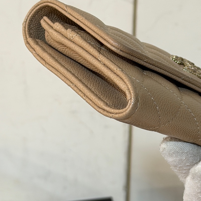 #全新閒置 #配件齊全 香奈兒荔枝皮奶茶金扣中長夾✨-8