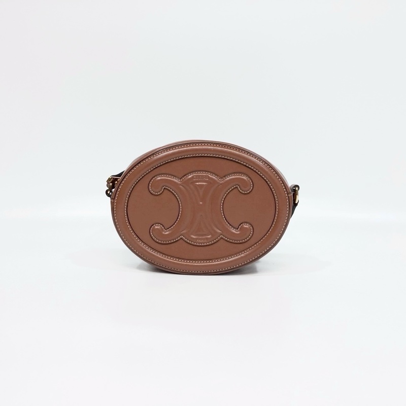 CELINE棕色牛皮TRIOMPHE橢圓側背包198603DXC-1