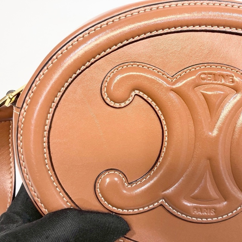 CELINE棕色牛皮TRIOMPHE橢圓側背包198603DXC-7