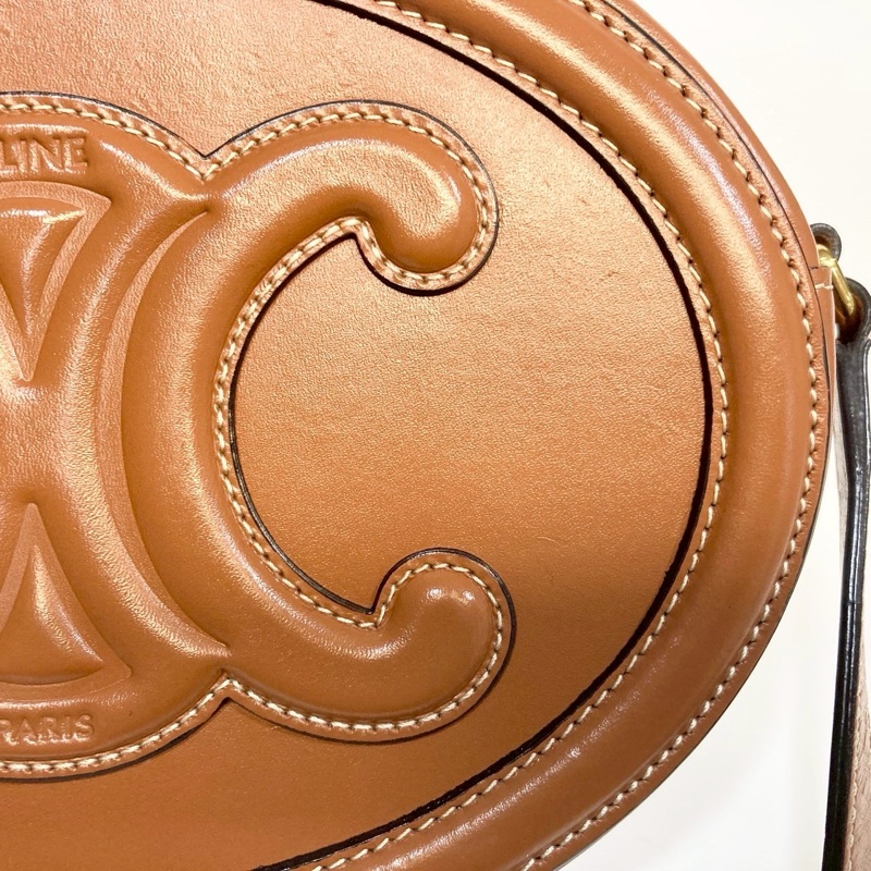 CELINE棕色牛皮TRIOMPHE橢圓側背包198603DXC-9