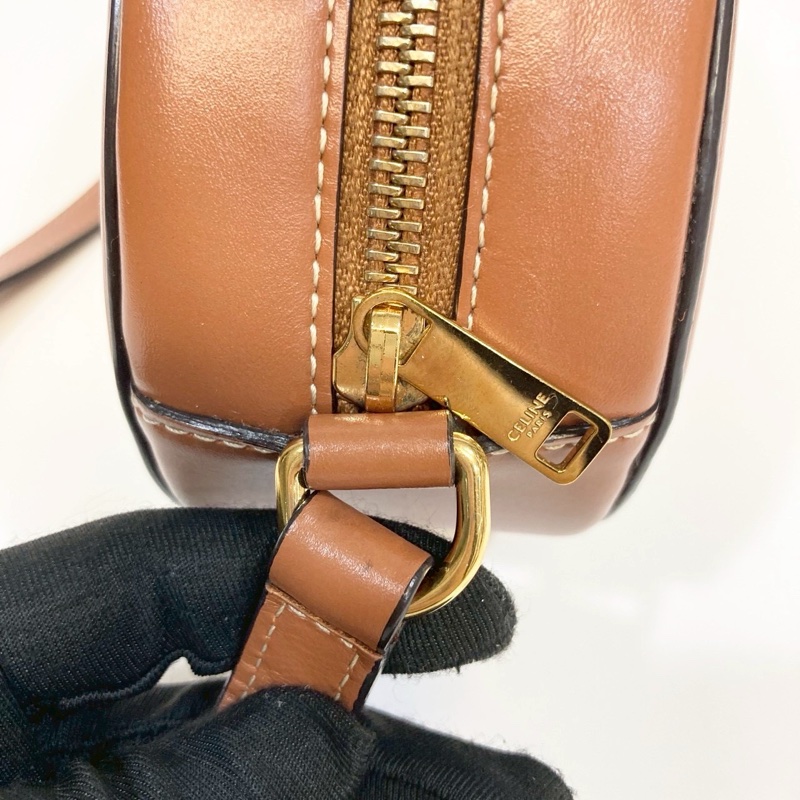 CELINE棕色牛皮TRIOMPHE橢圓側背包198603DXC-12