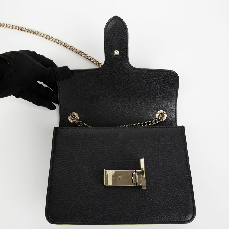 GUCCI 510304 互扣鏈條單肩斜背包-13