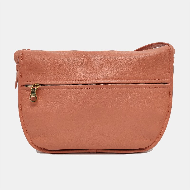 Loewe 裸粉色牛皮斜背包肩背包-4