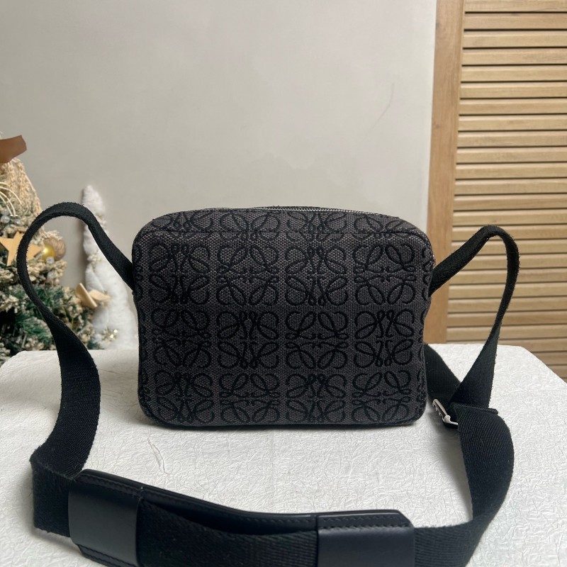LOEWE羅意威 黑色老花帆布 郵差包-2