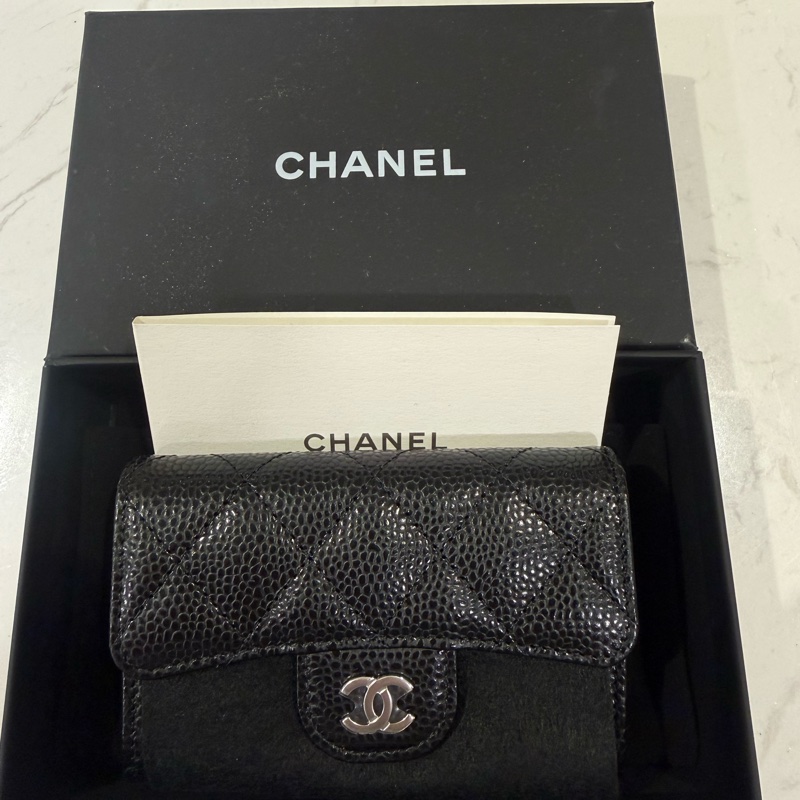 Chanel經典口蓋卡片夾-1