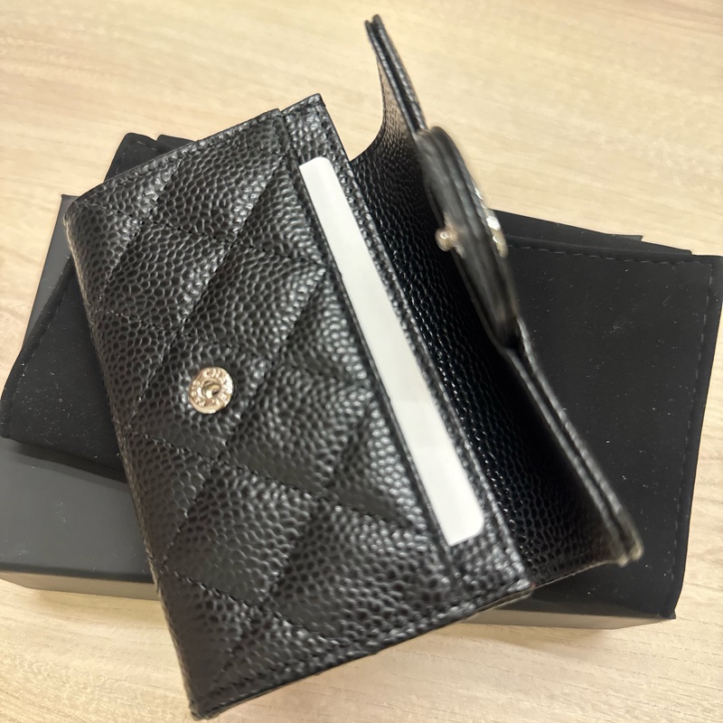 Chanel經典口蓋卡片夾-5