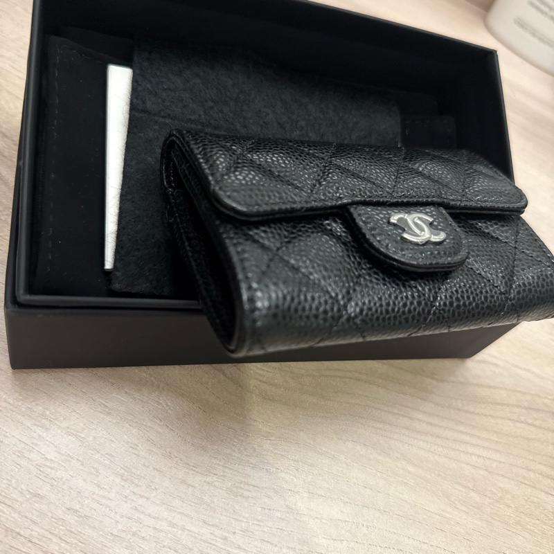 Chanel經典口蓋卡片夾-9