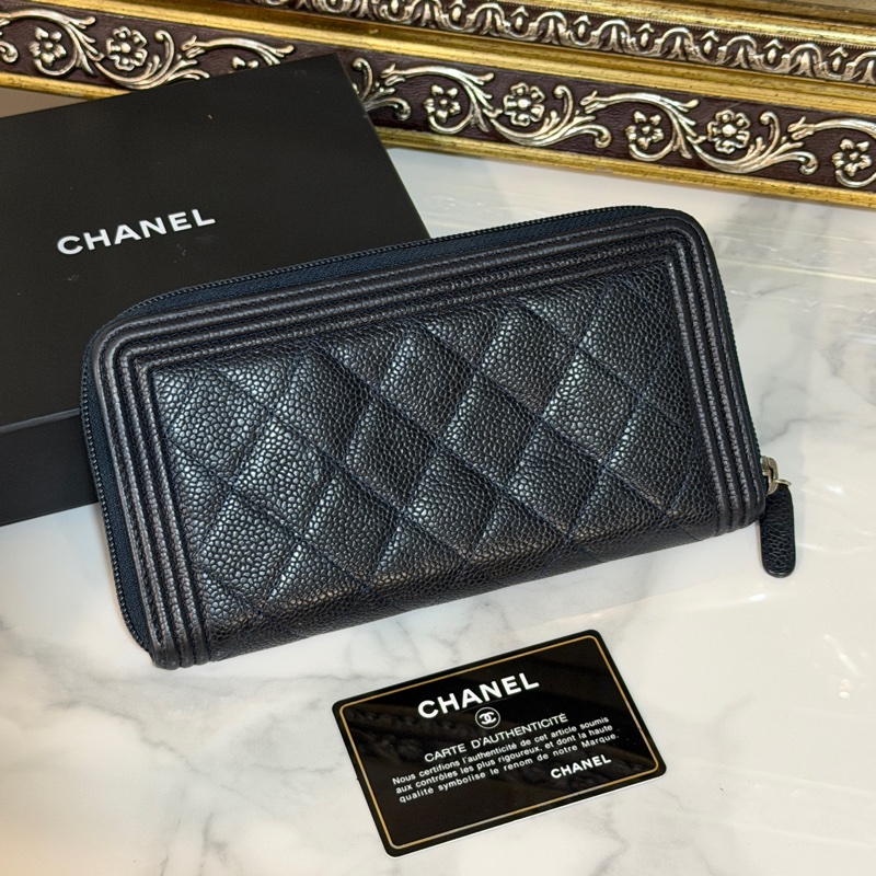 #98新閒置 #配件齊全 #櫃上新款近6️⃣萬 香奈兒深藍荔枝皮Leboy長夾-2