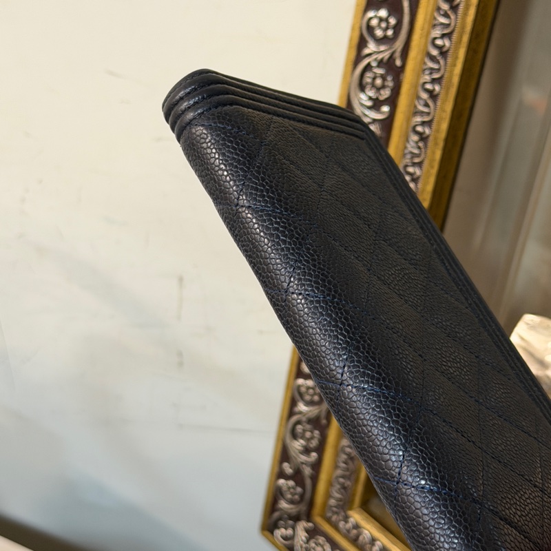 #98新閒置 #配件齊全 #櫃上新款近6️⃣萬 香奈兒深藍荔枝皮Leboy長夾-9