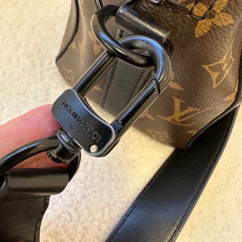 LV限量秀款 Keepall 老花斑馬人揹包-24