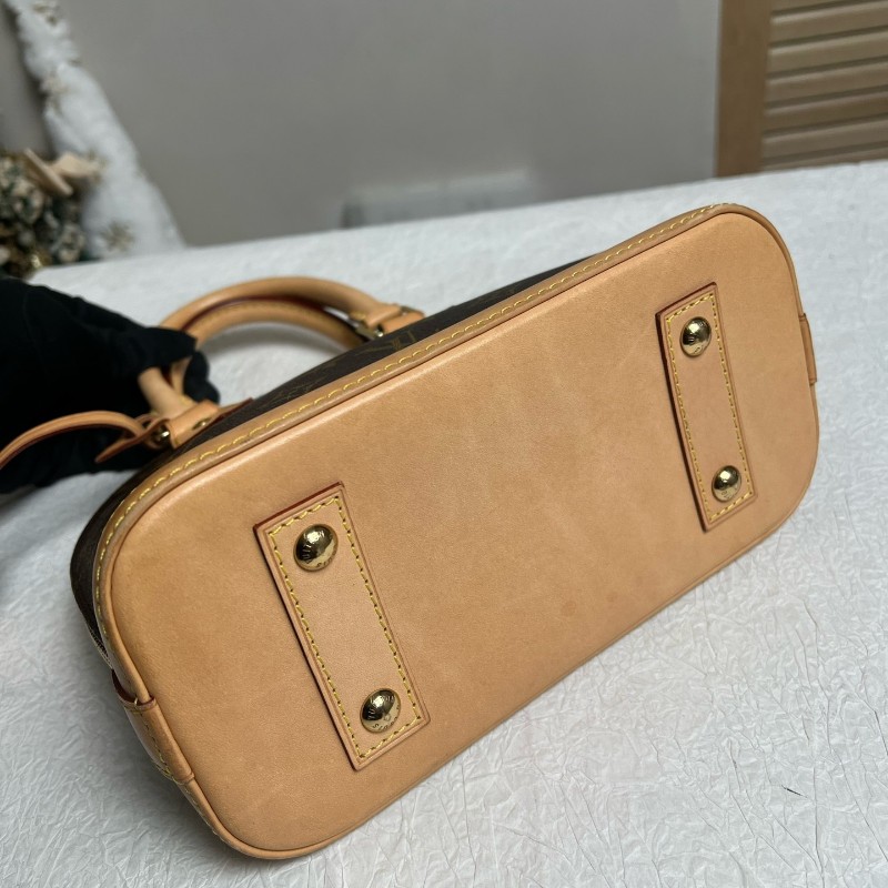 LV ALMA BB 老花貝殼包 手提包肩背包-4