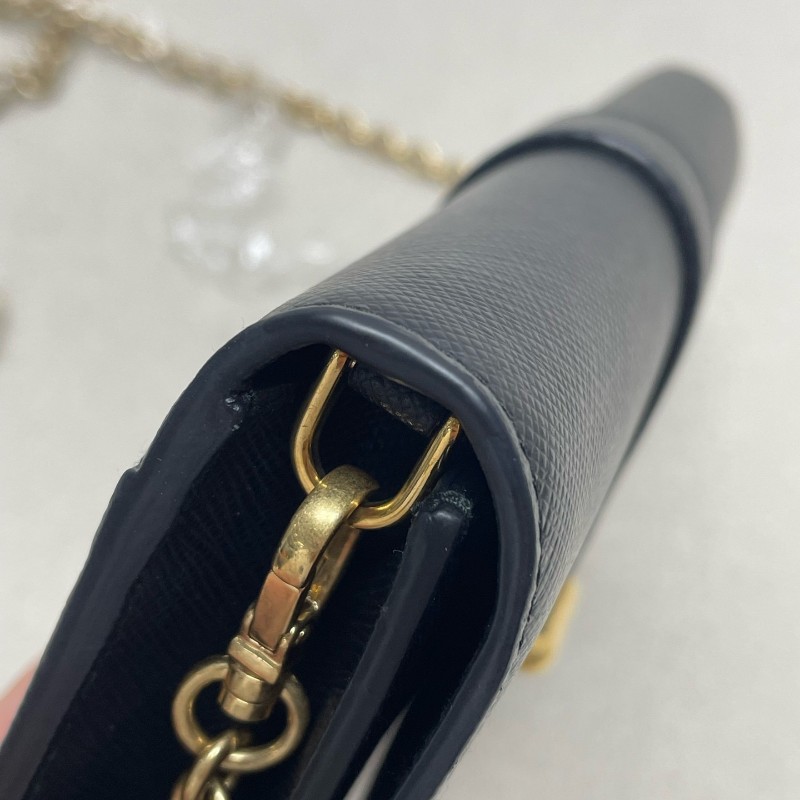 Prada 黑色牛皮鏈條肩背包斜背包 底長18.5cm-16