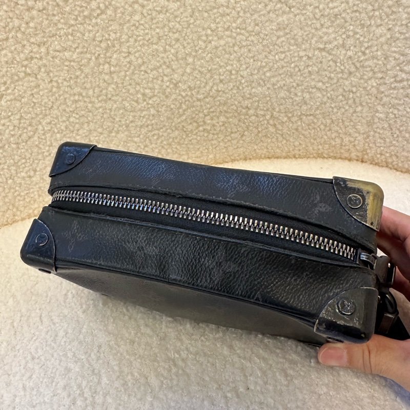 LV/路易威登黑色老花 Sostlrunk 單肩斜挎盒子 20編碼-2