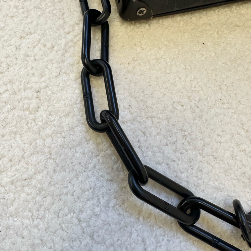 LV/路易威登黑色老花 Sostlrunk 單肩斜挎盒子 20編碼-25