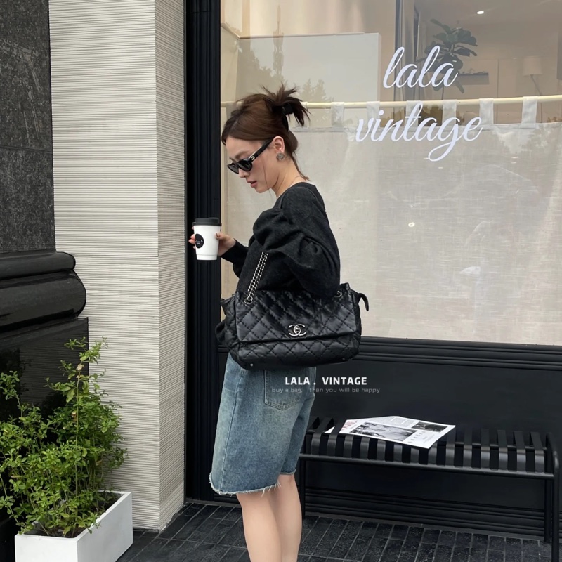 Chanel黑銀外縫線泡芙雲朵包 #9新閒置 #GD風超時尚 #15萬入手賠售割愛-5