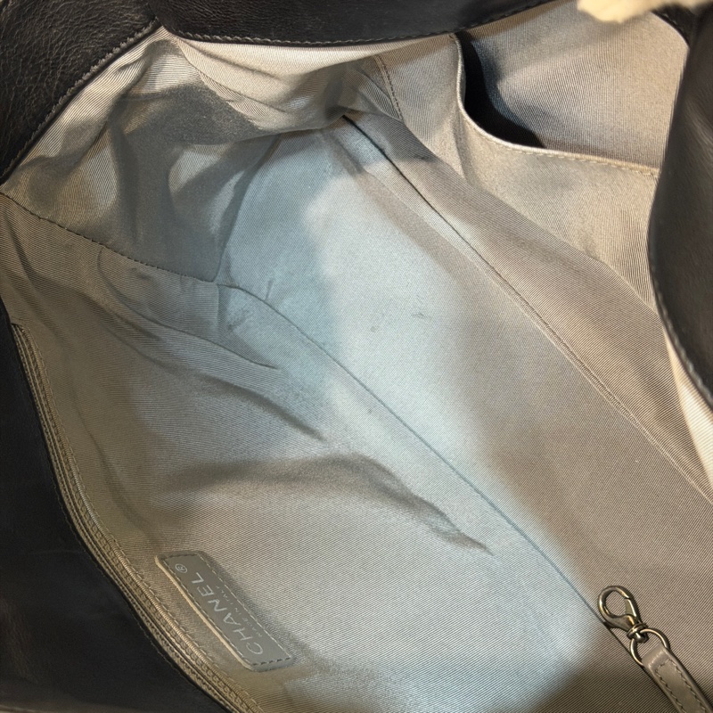 Chanel黑銀外縫線泡芙雲朵包 #9新閒置 #GD風超時尚 #15萬入手賠售割愛-20