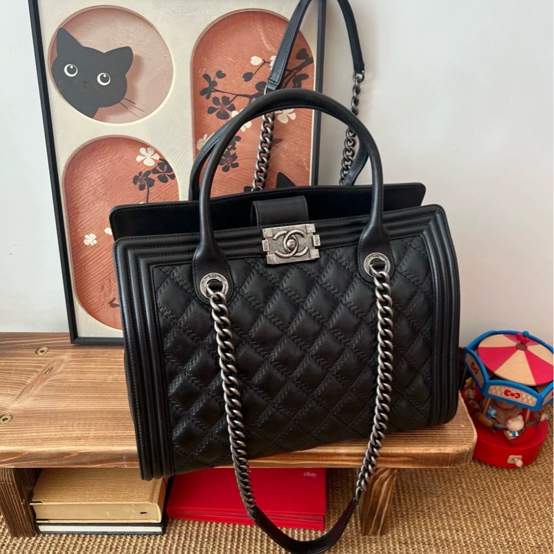 #絕版小香收藏 #leboy系列 🉑肩背 香奈兒黑銀boy菱格紋托特包-6