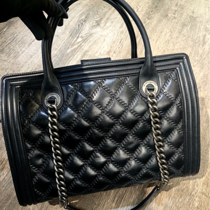 #絕版小香收藏 #leboy系列 🉑肩背 香奈兒黑銀boy菱格紋托特包-10