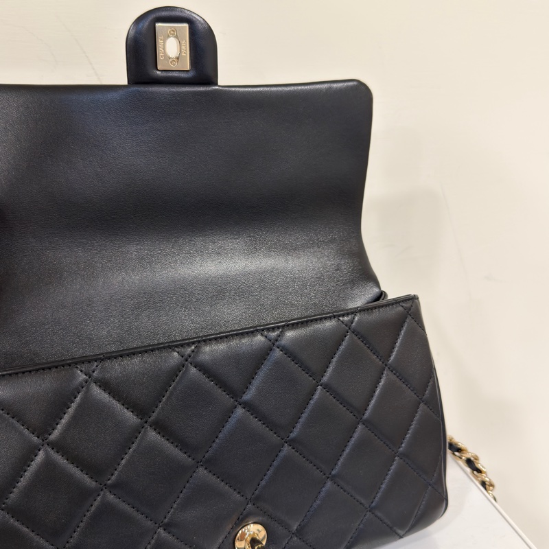 #大全配🈶台灣購證 香奈兒黑金Cf25 22s芯片款口蓋包 雙背袋🉑斜挎/肩背 賠售割愛❤️-19