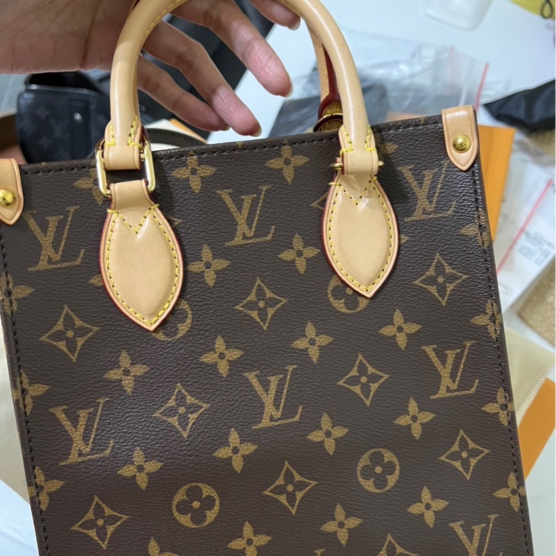 #LOUIS VUITTON #老花琴譜包型號：M45847 SAC NV BB MNG VVN-2