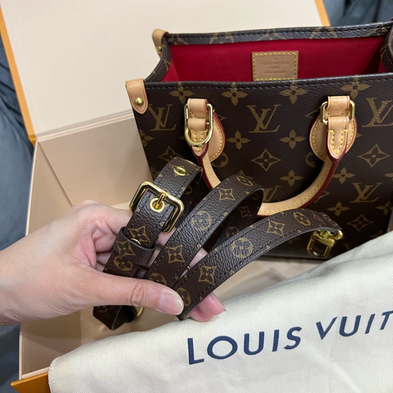 #LOUIS VUITTON #老花琴譜包型號：M45847 SAC NV BB MNG VVN-41