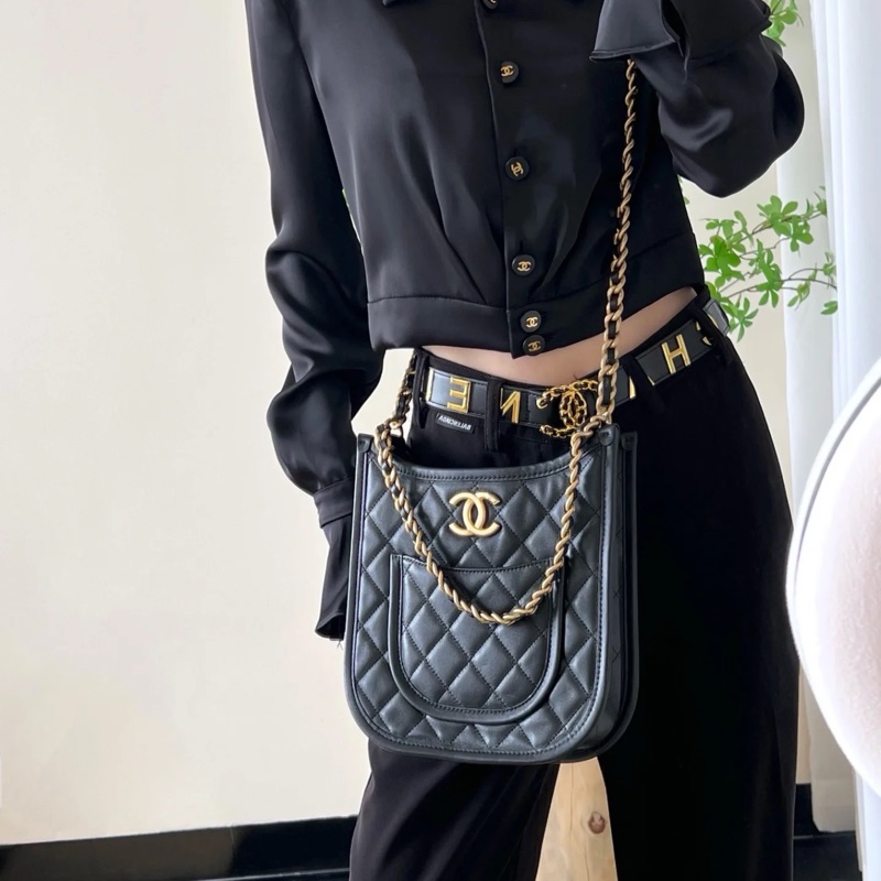 #全網最低💰 #櫃上23萬斷貨 #全配🈶購證 香奈兒黑金24s hobo 芯片款-2