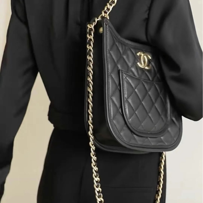 #全網最低💰 #櫃上23萬斷貨 #全配🈶購證 香奈兒黑金24s hobo 芯片款-8