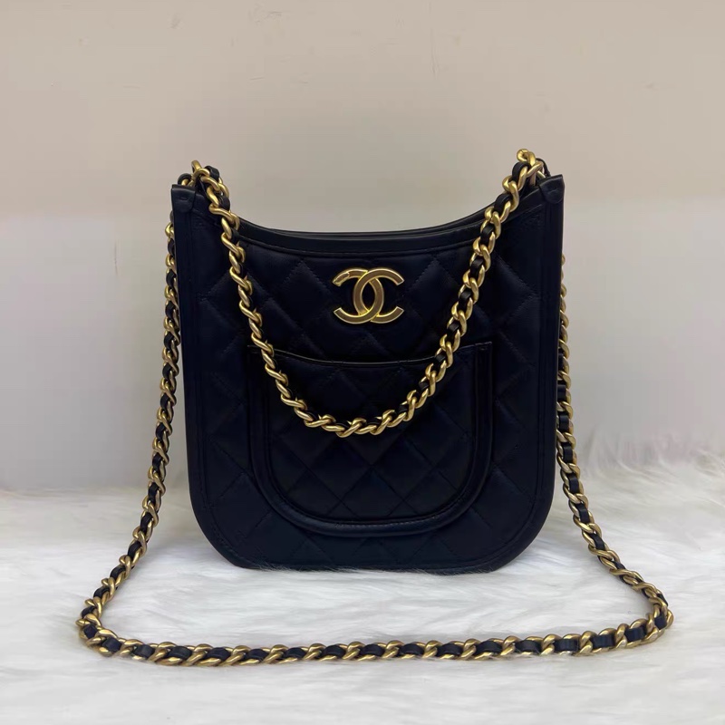 #全網最低💰 #櫃上23萬斷貨 #全配🈶購證 香奈兒黑金24s hobo 芯片款-11