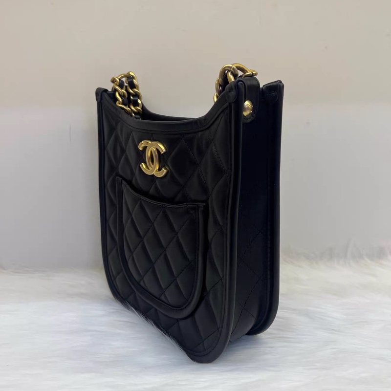 #全網最低💰 #櫃上23萬斷貨 #全配🈶購證 香奈兒黑金24s hobo 芯片款-13