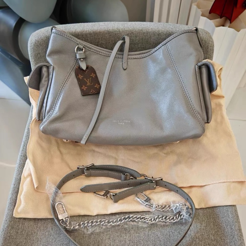 #全新全配🈶25年購證 #台灣專櫃斷貨 Lv carryall cargo pm 鯊魚灰小號年-7